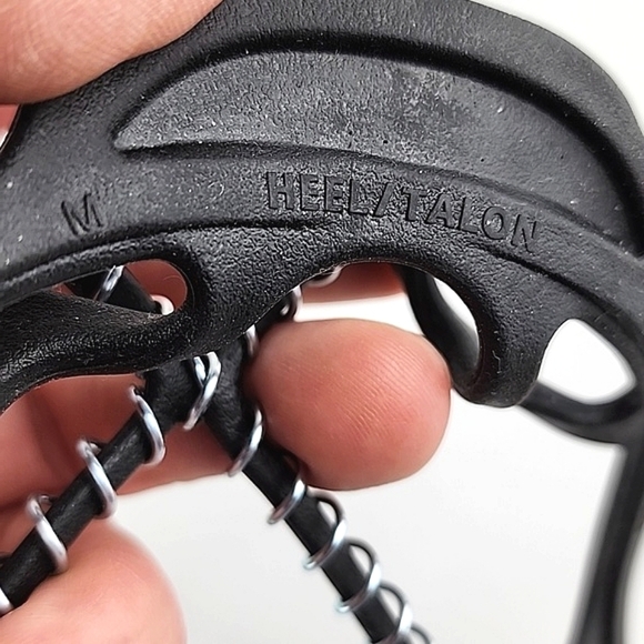 Yaktrax Unisex Walk Traction Cleats Snow Ice Grips Shoe Chains Black Size M - Picture 8 of 13